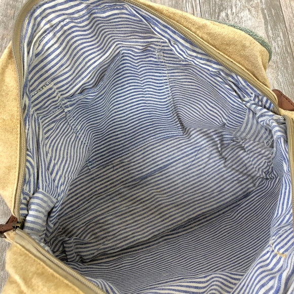 **SOLD** The Barrel Shack | Messenger Canvas Bag - Picture 6 of 8